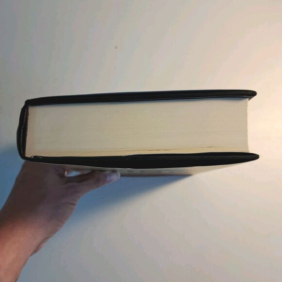 Fourth Wing, Rebecca Yarros, 1st Edition Red Tower, 2023, HC/DJ - Picture 5 of 6